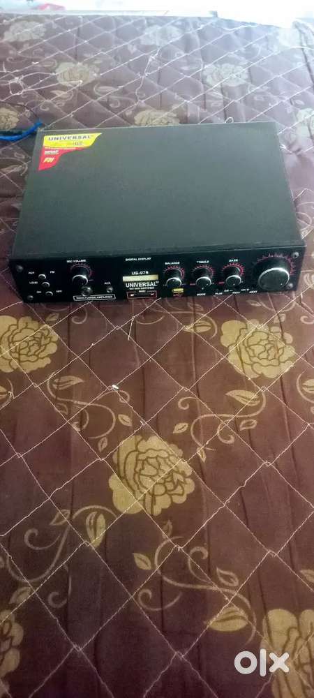 UNIVERSAL AMPLIFIER