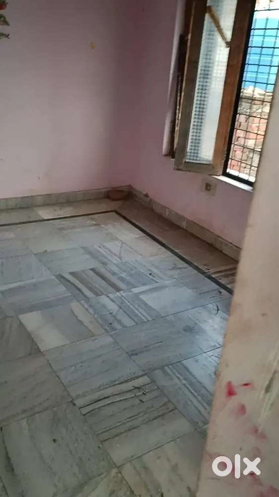 1 independent room on terrace for rent