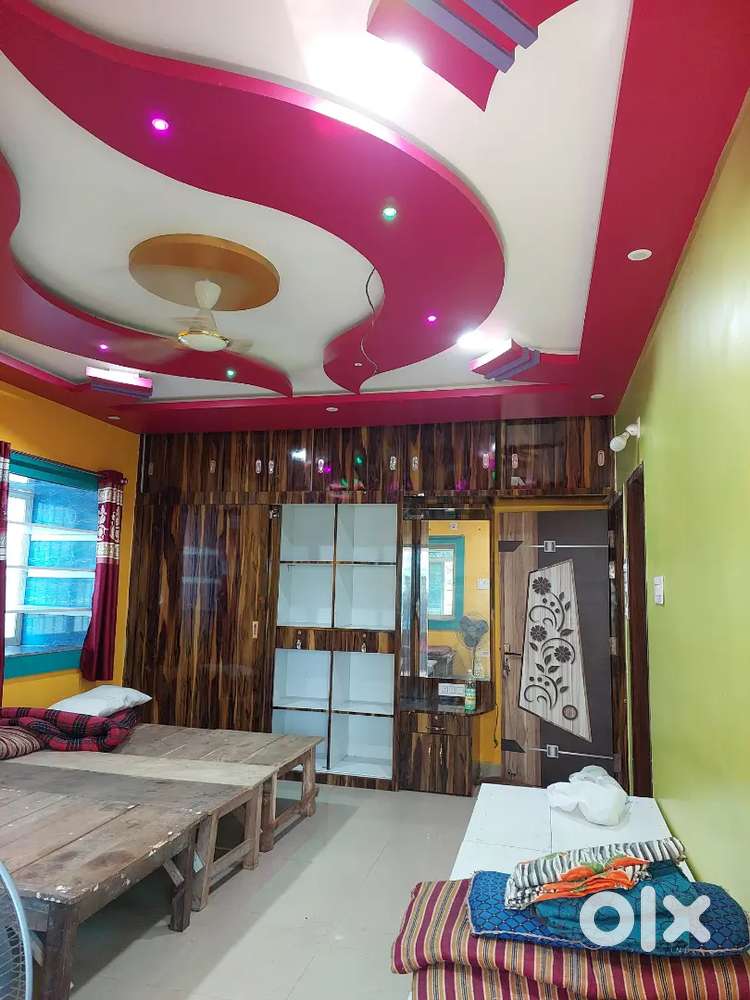 SHANTI GIRLS HOSTEL BARAMUND BUS STAND GIRLS  JOB HOLDER STAY  2500