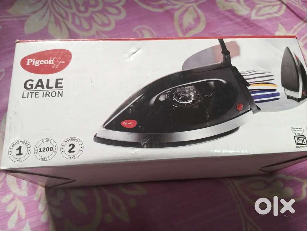 Pigeon Gale Lite Iron 1200 W
