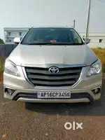 Toyota Innova 2014
