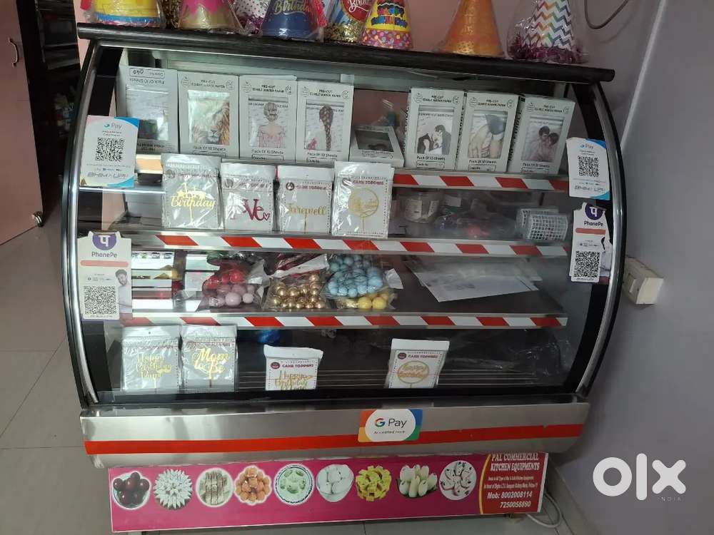 Display cake and sweets