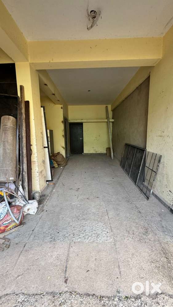 Godown 50 meters from Chogm Road