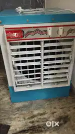 Excellent working condition water cooler + Free Ghada with stand!