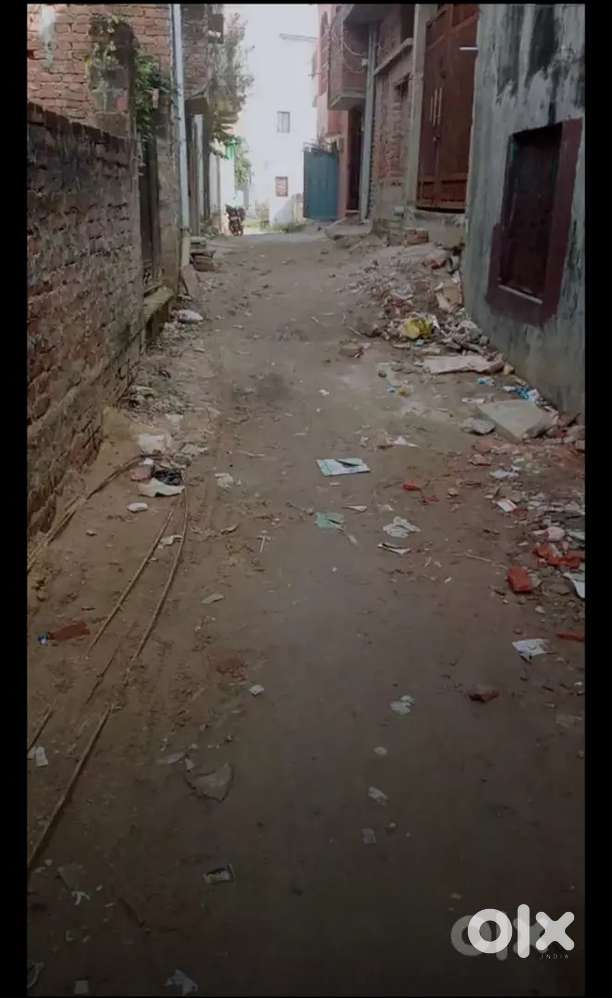 2 room  ha and attached toilet and open area bhi ha