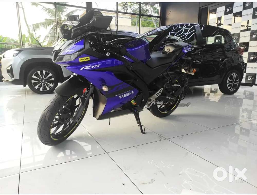 R15 V3 Racing Blue 2018 Model