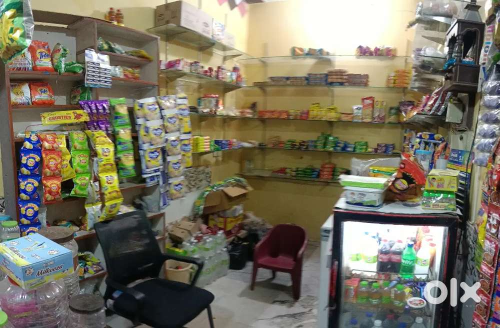 Shop fitting