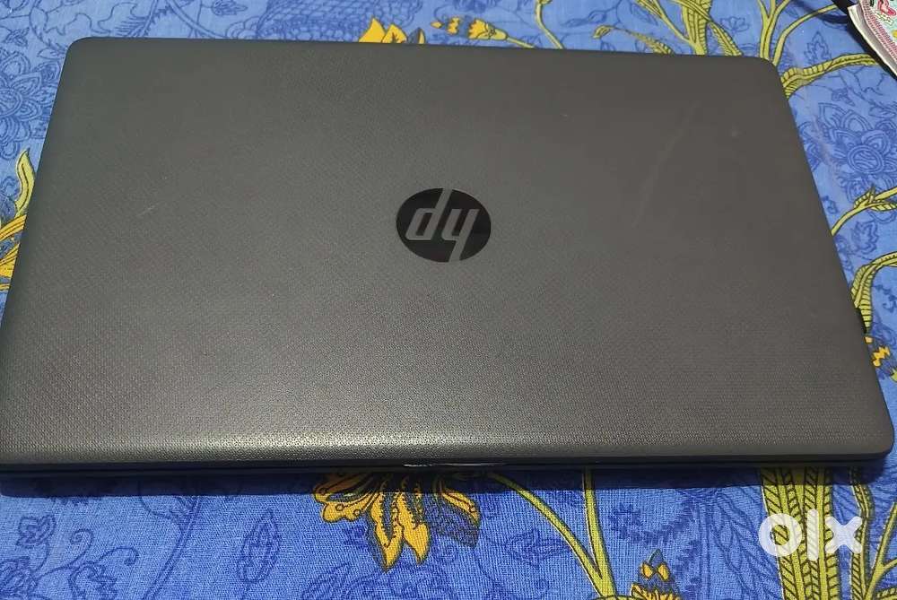 HP i3 Laptop with 12gb RAM and 512gb SSD.
