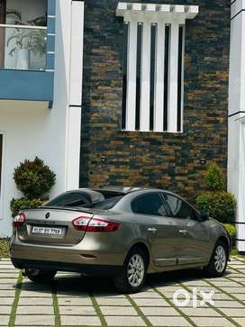 Renault Fluence 2009-2013 2.0, 2011, Petrol