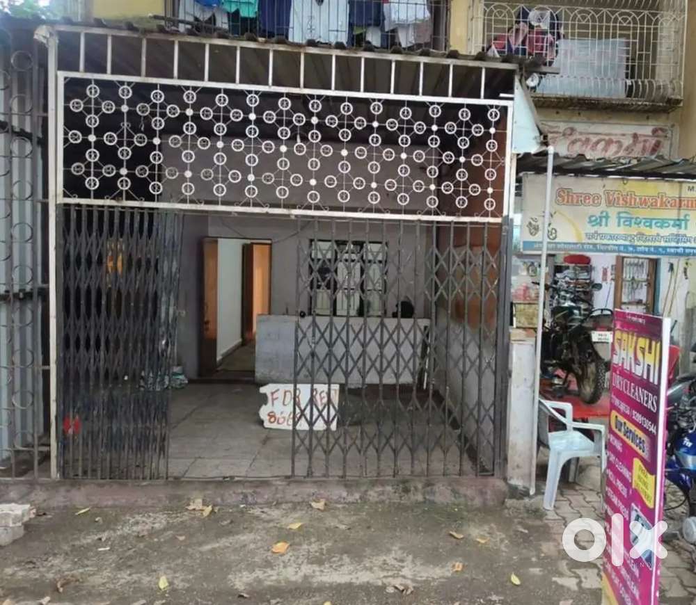 1 bhk flat + Shop for rent in best condition and in main spot.