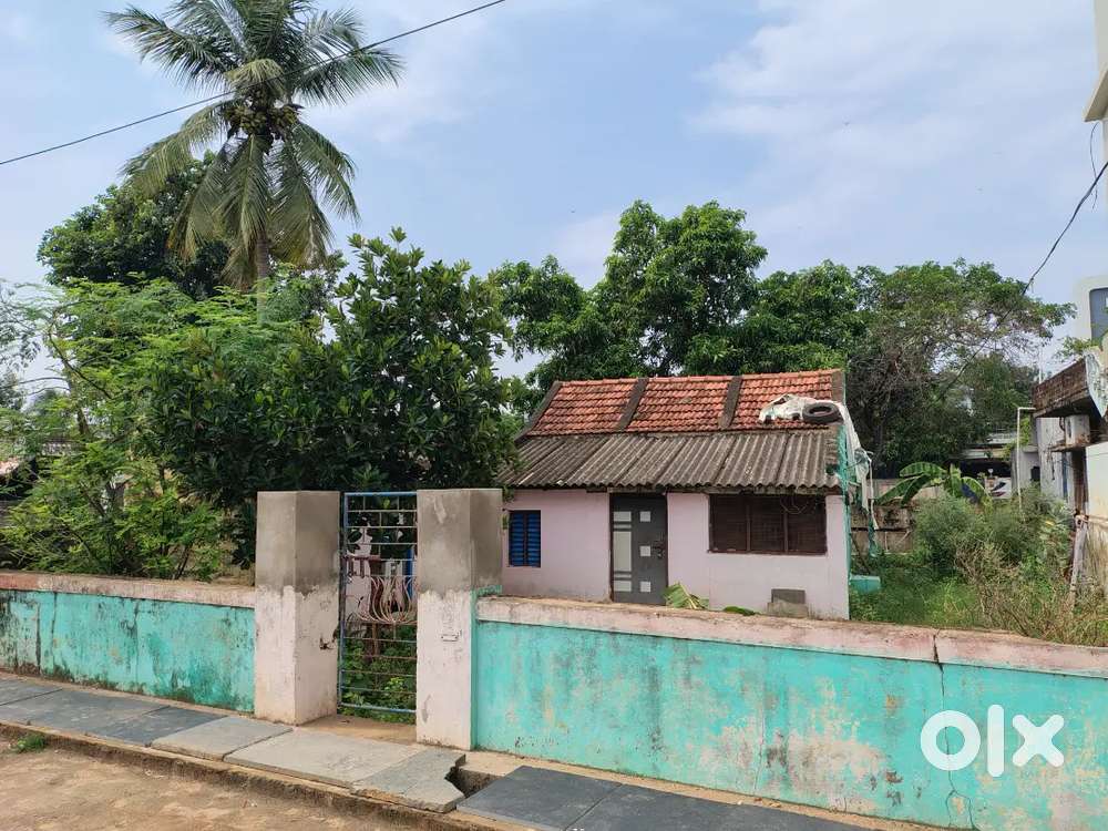 Kacherimitta lo 48 Ankanam place sale ki vundhi