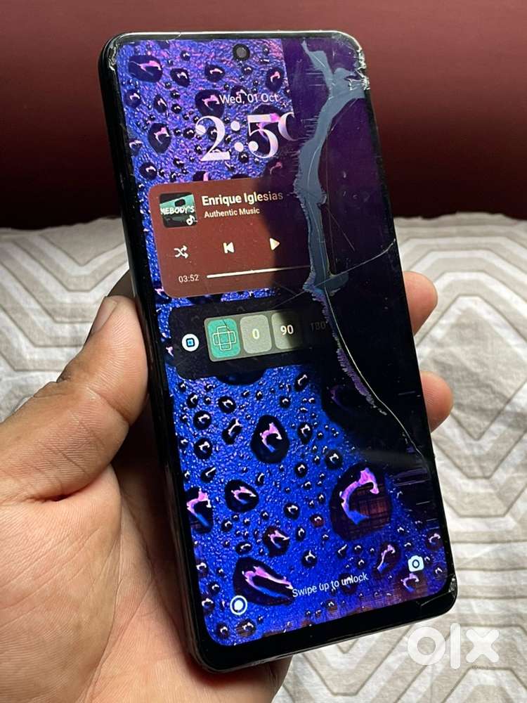 Poco F4 5g ( 6/ 128 )  only Display Broken