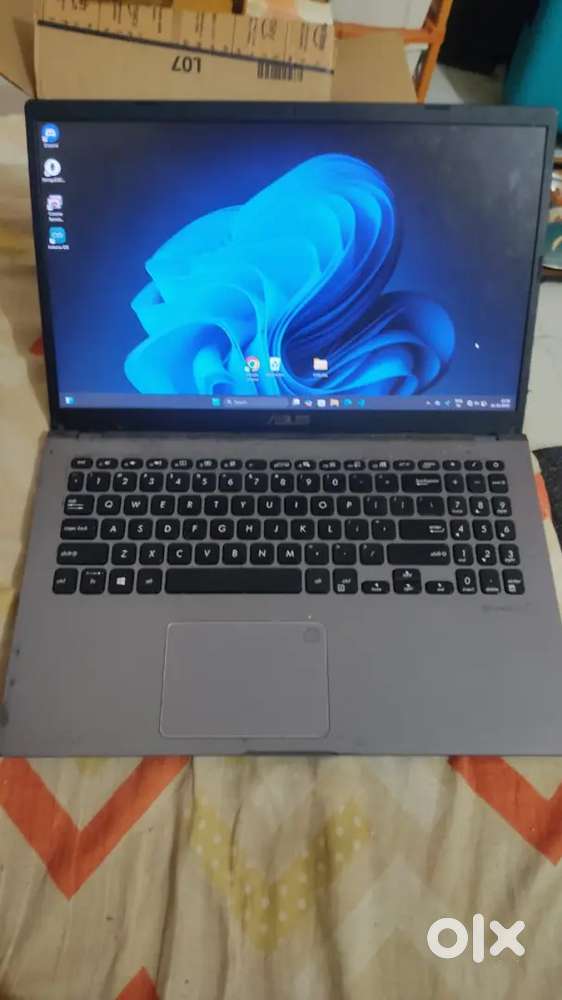Asus vivobook 15