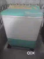 Videocon 6.8kg Semi Automatic Washing Machine