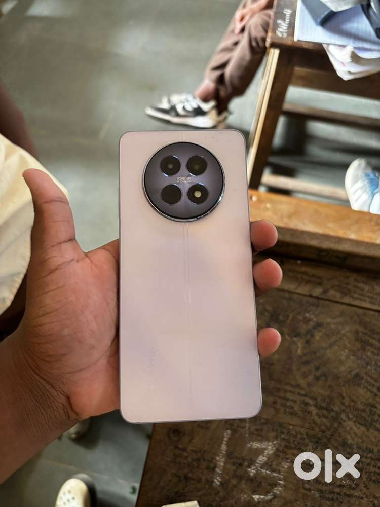 This phone has 12 5G