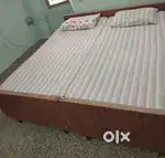 Sharing room for Student/woman's only.Read the description thoroughly