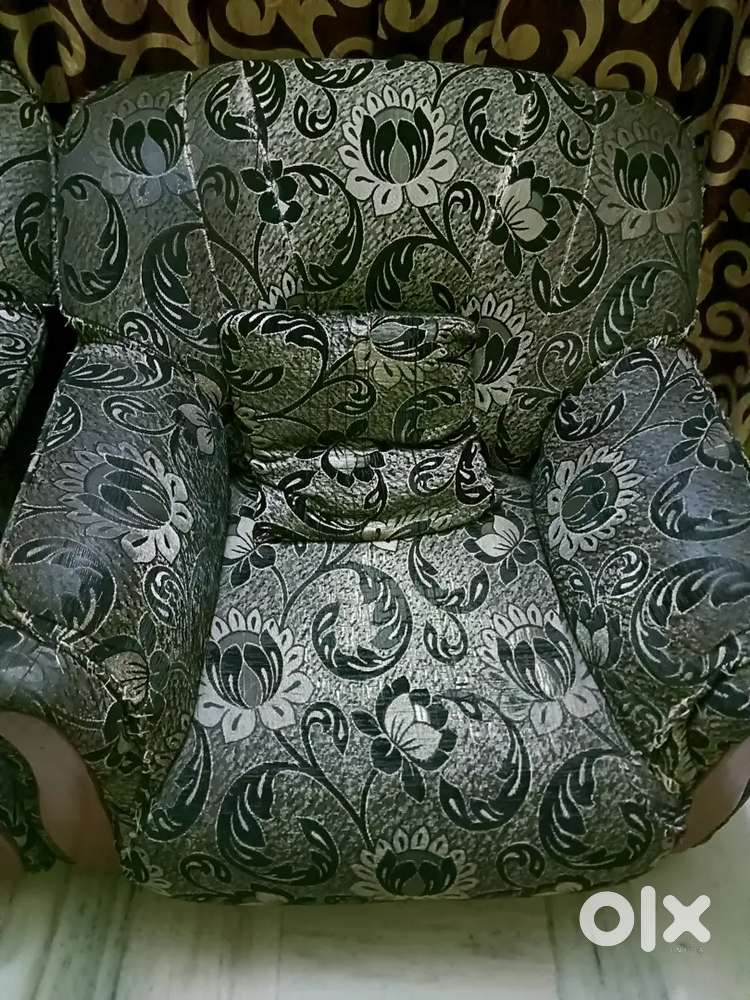 Sofa Selling with good condition at reasonable price