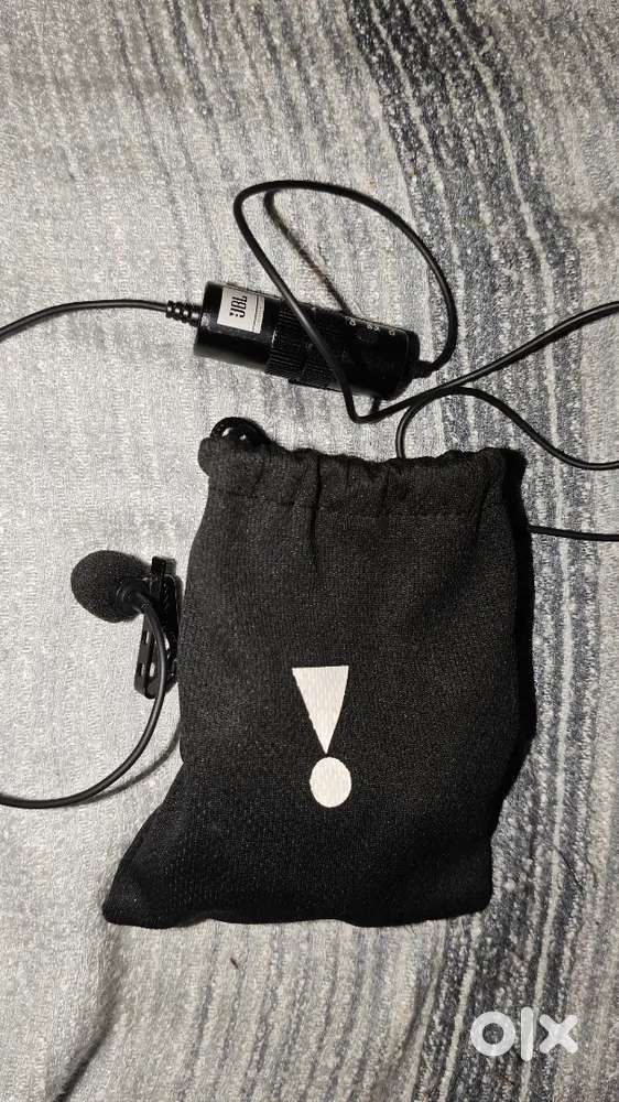 JBL
CSLM20B
Microphone