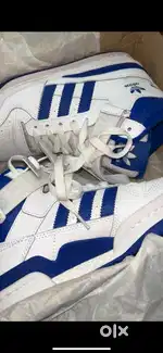 Adidas Originals Women's White Ankle High Sneakers