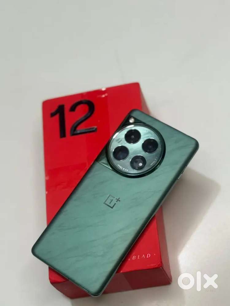 OnePlus 12 with box charger