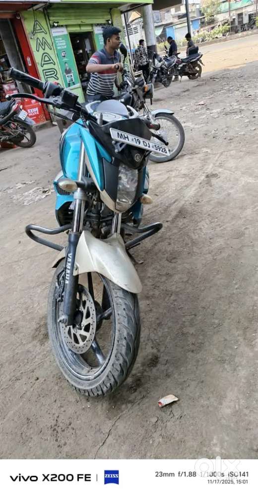 Yamaha bike fzs   good