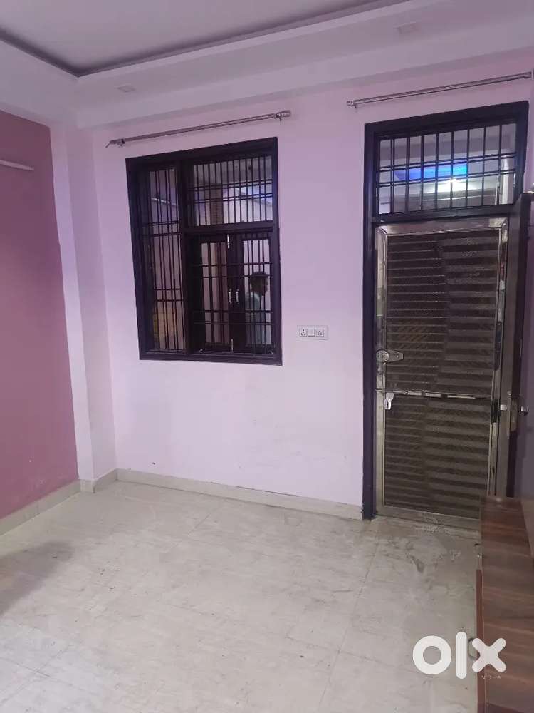 1 RK ROOM FOR RENT IN SECTOR 3 ROHINI