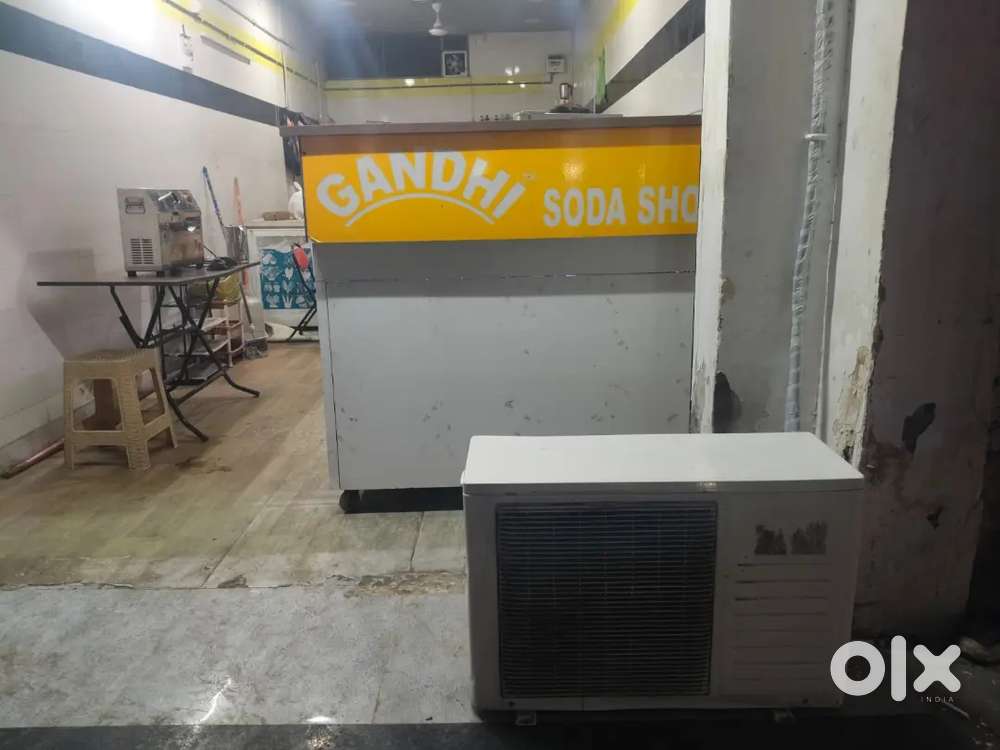 Heavy-Duty Commercial Gandhi Soda Machine