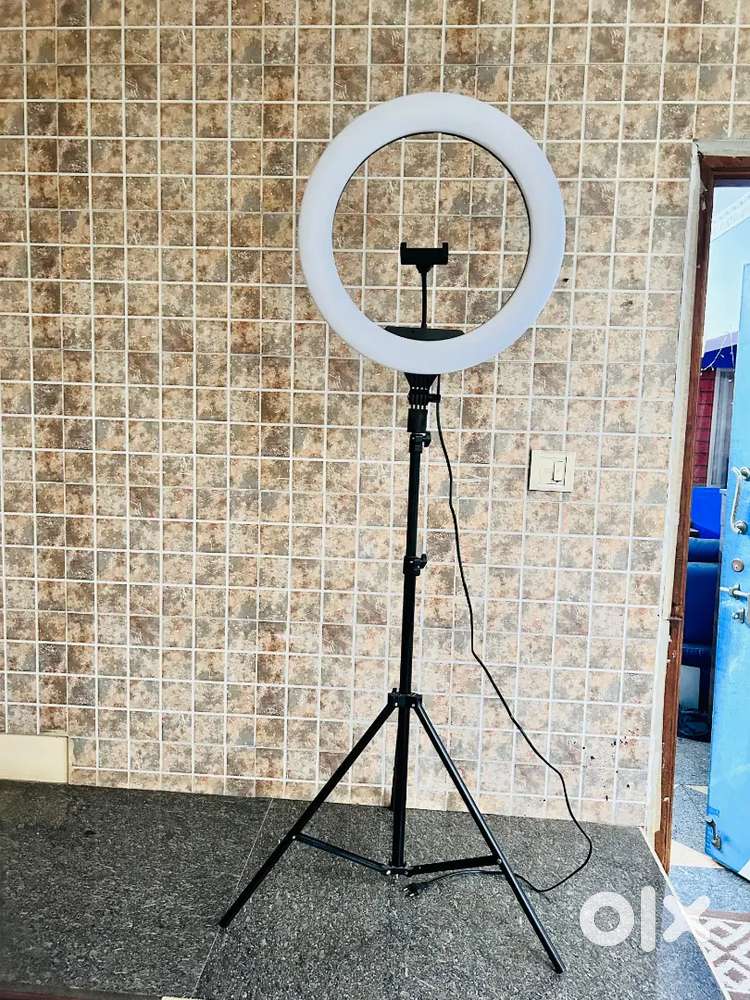 LED Ring Fill Light – Perfect for Live Streaming & Video Creation