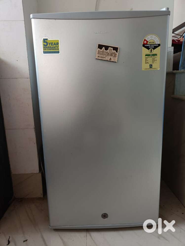 Kelvinator mini fridge 95 ltrs