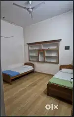 Girls PG near chaukaghat nadesar with all facility
