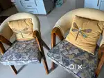 5 seater sofa with 2 chairs nd round table @55k