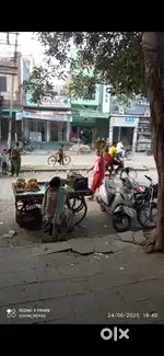 77 गज की दुकान मैंन रोड़ मैंन मार्केट m आगे 90 फूट का फ्रंट रोड