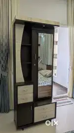 Dressing table