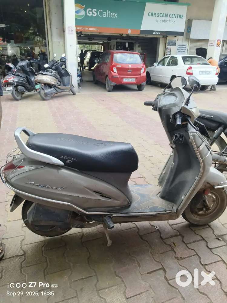 Well maintained single hand drive