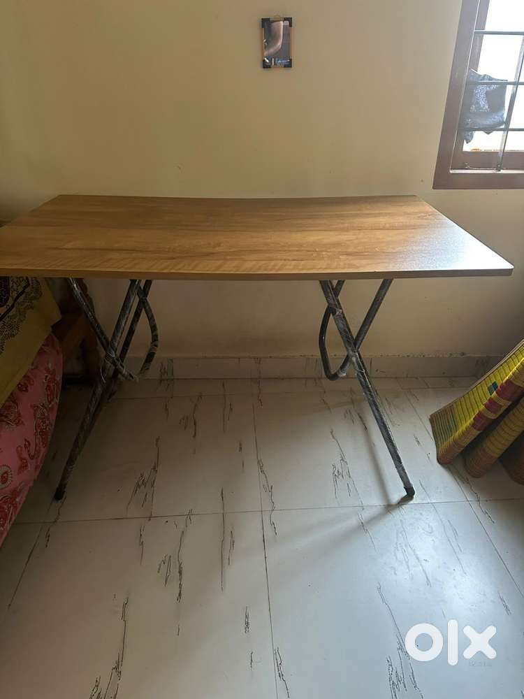 Work table wooden