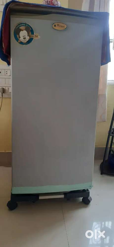 165 L whirlpool fridge