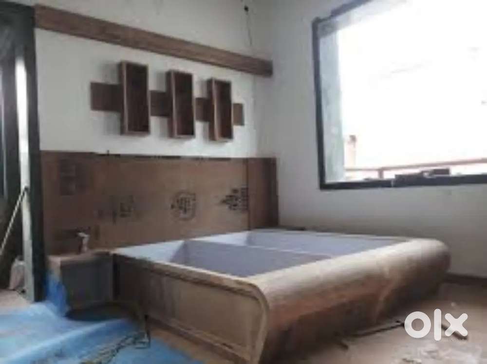 फलेट आफिस बंगलो में वुडन फर्नीचर ओर ओल वकॅ समाधान
