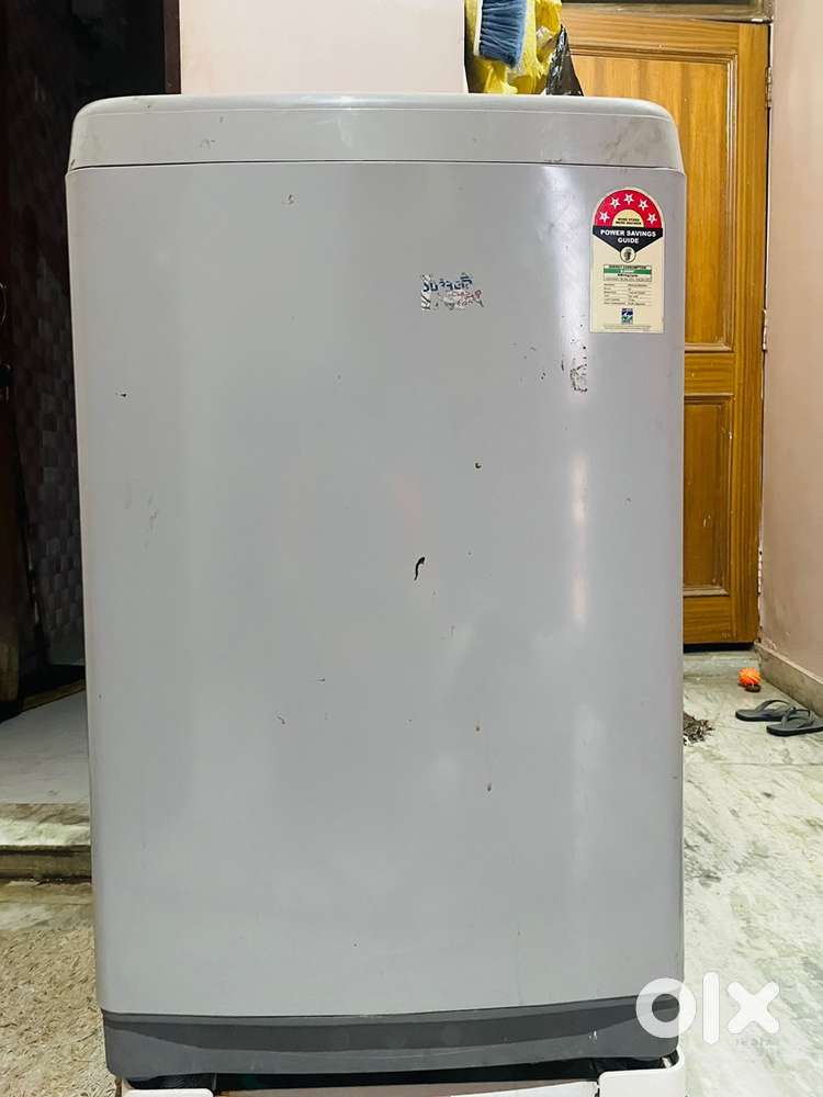 TOP LOAD WASHING MACHINE