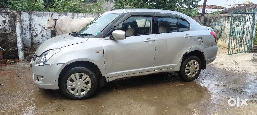 Maruti Suzuki Dzire 2011 Petrol