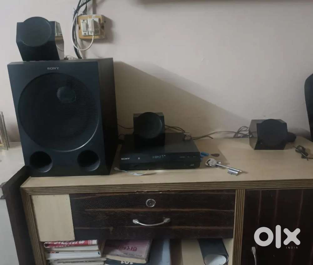 Sony htiv 300 audio 5.1 channel price is not negotiable