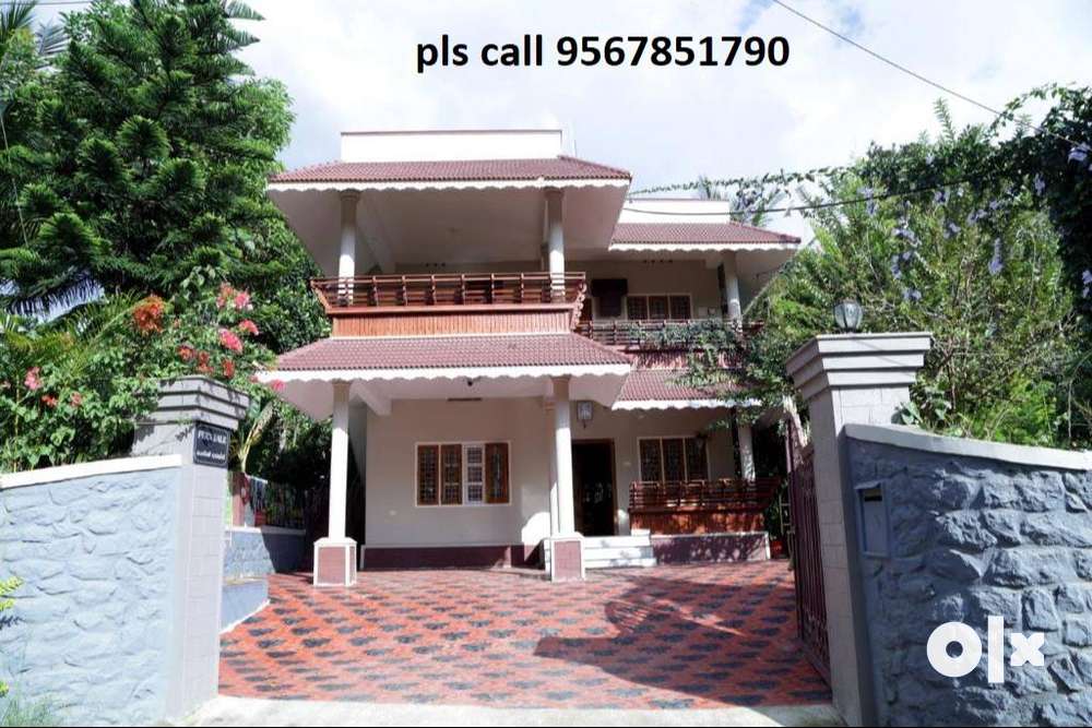 Two storege 4 bhk house for sale in palakkad town