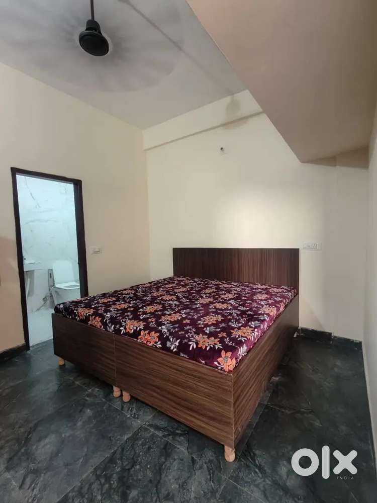 1rk rooms tdi ballomajra near vr punjab mall 74 sector mohali indepndt