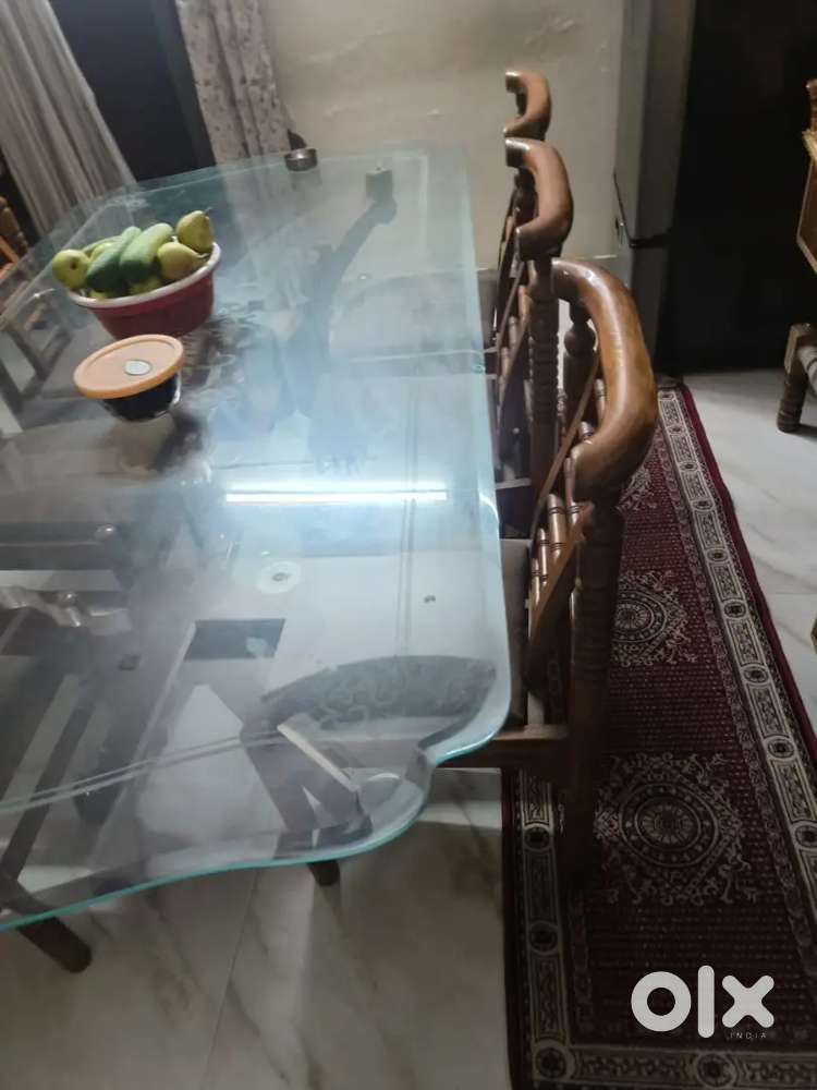 8 seater dinning table