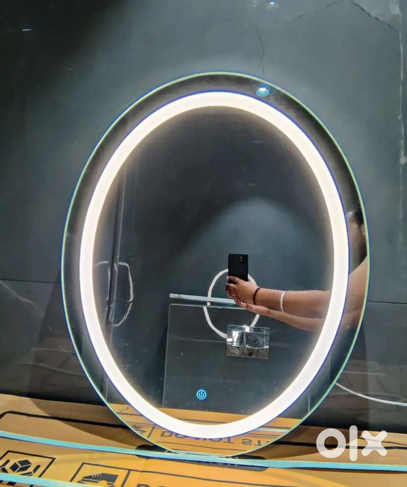 Lighting Mirror