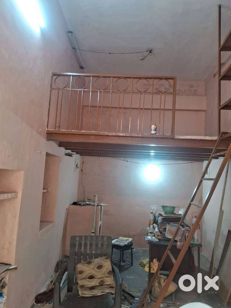 Roadside Shop for rent near Brahminstreet, Bangalore road