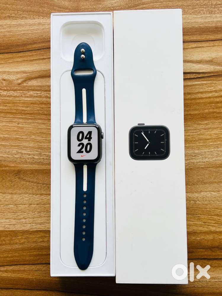 Apple Watch series 5 always on Display 44mm