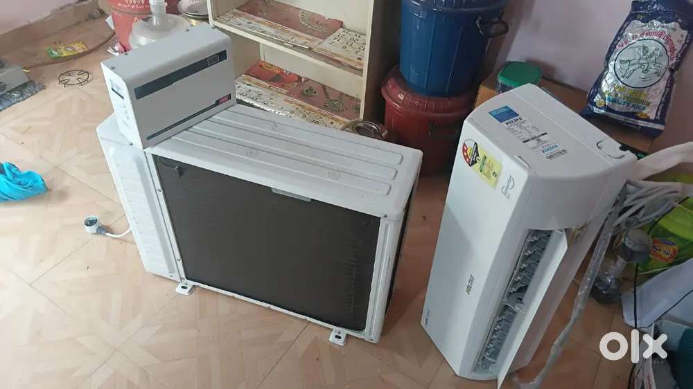 Voltas ac 1.5 ton  inverter ac 1 year old