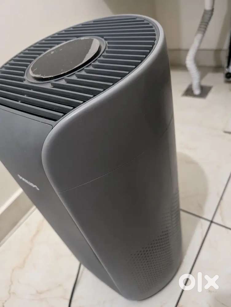 Phillips Air Purifier (Wifi-Mobile app enabled) with new filter
