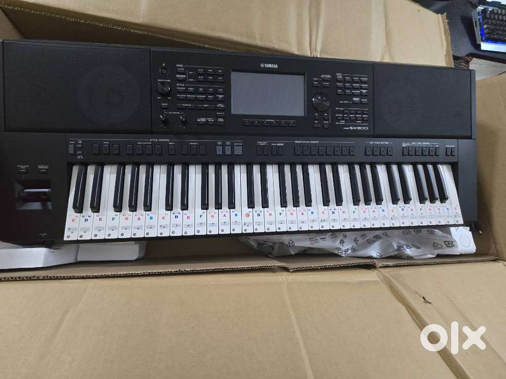 Moving Out Sale! Singapore Yamaha PSR-SX900 Keyboard - Brand New