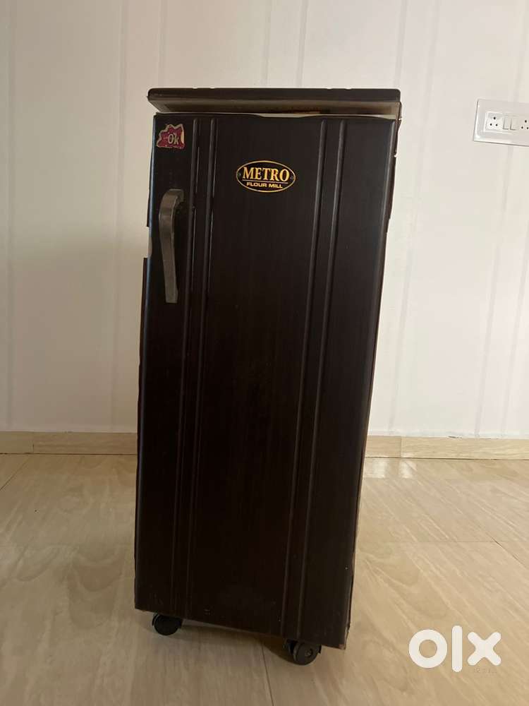 Flour mill machine / ghar ghanti